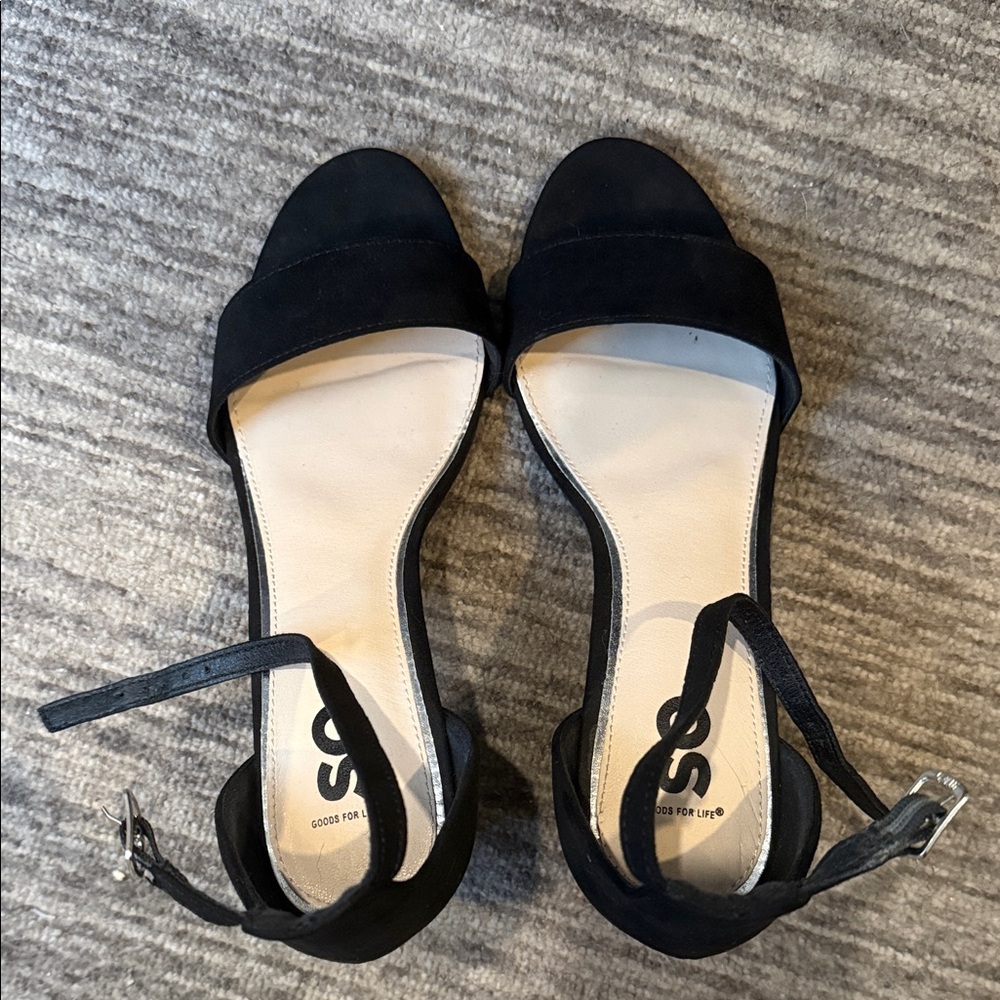 SO Elegant Black Heels